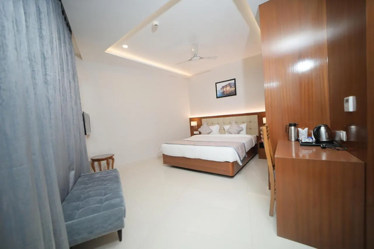 ורנאסי Hotel Veda By Rks