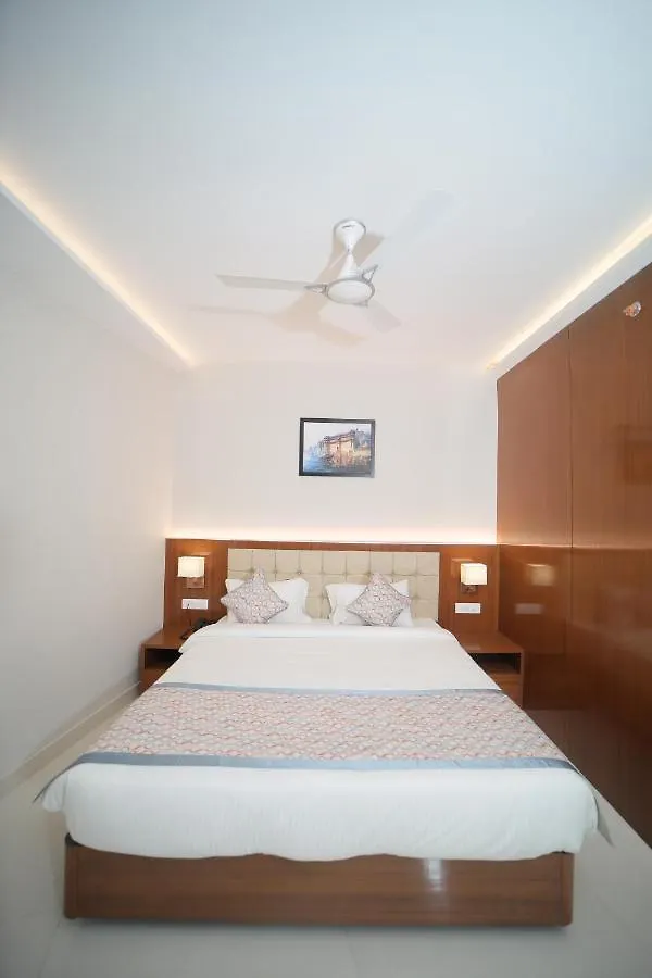 ורנאסי Hotel Veda By Rks