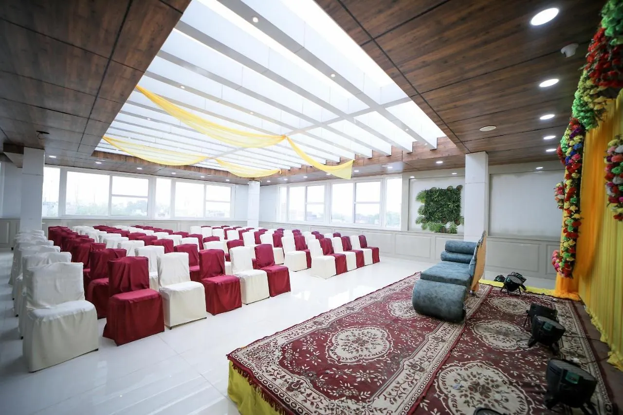 ורנאסי Hotel Veda By Rks 3*,  הודו
